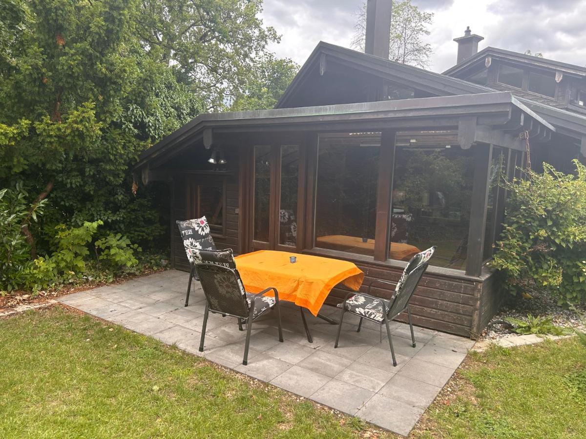Idyllisches Einfamilienhaus Bei Muenchen Munique Exterior foto